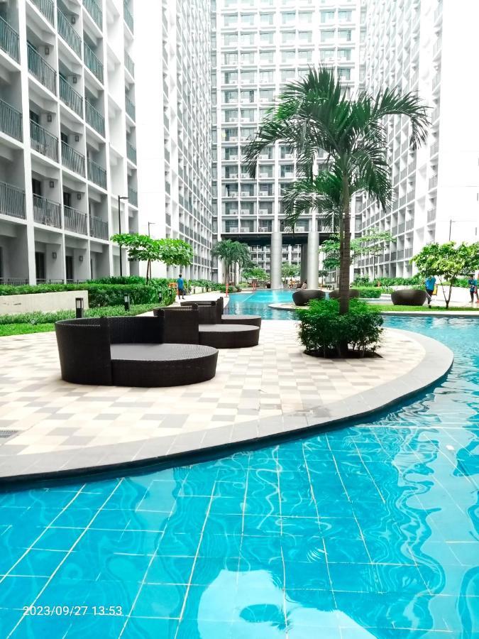 מנילה Shore 2 Residences 1Br Deluxe Room In Moa Complex מראה חיצוני תמונה