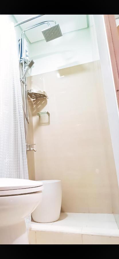 מנילה Shore 2 Residences 1Br Deluxe Room In Moa Complex מראה חיצוני תמונה