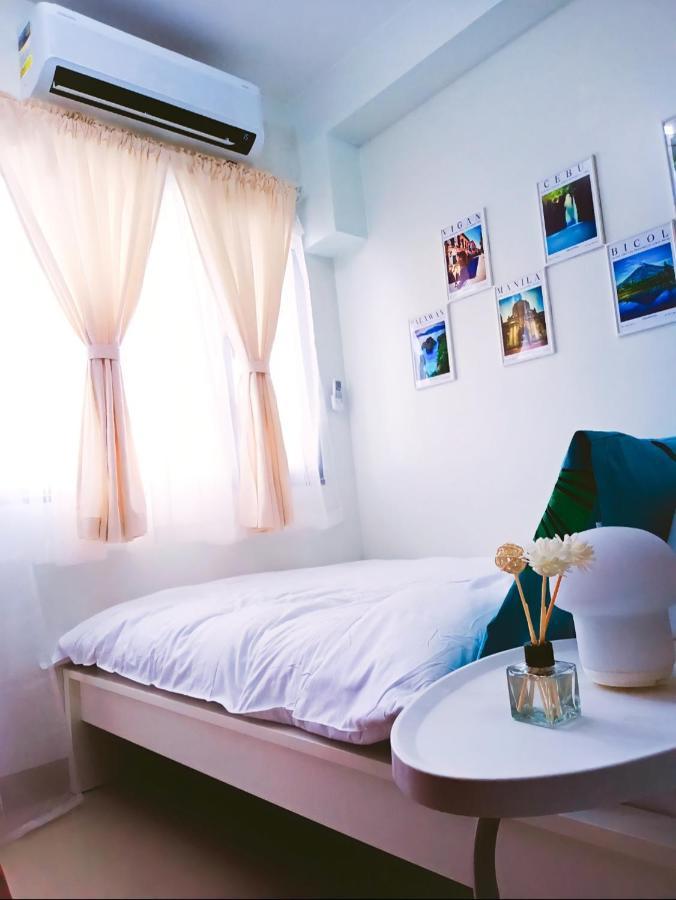 מנילה Shore 2 Residences 1Br Deluxe Room In Moa Complex מראה חיצוני תמונה