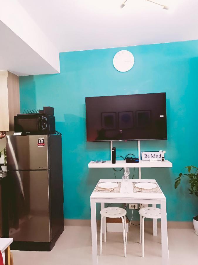 מנילה Shore 2 Residences 1Br Deluxe Room In Moa Complex מראה חיצוני תמונה