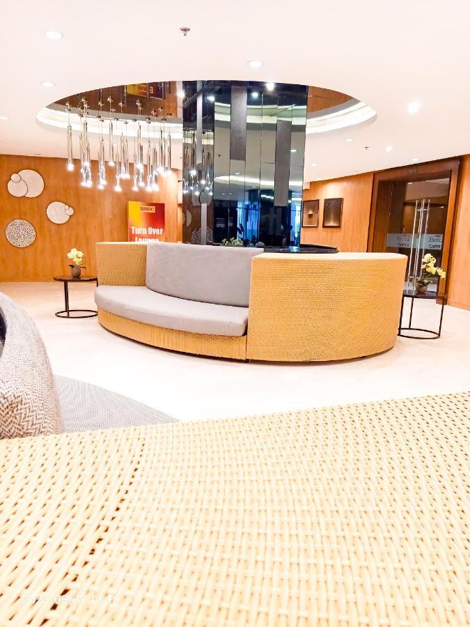 מנילה Shore 2 Residences 1Br Deluxe Room In Moa Complex מראה חיצוני תמונה
