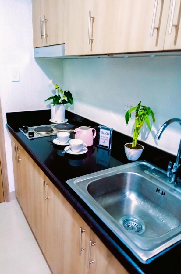 מנילה Shore 2 Residences 1Br Deluxe Room In Moa Complex מראה חיצוני תמונה