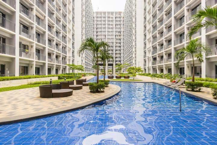 מנילה Shore 2 Residences 1Br Deluxe Room In Moa Complex מראה חיצוני תמונה