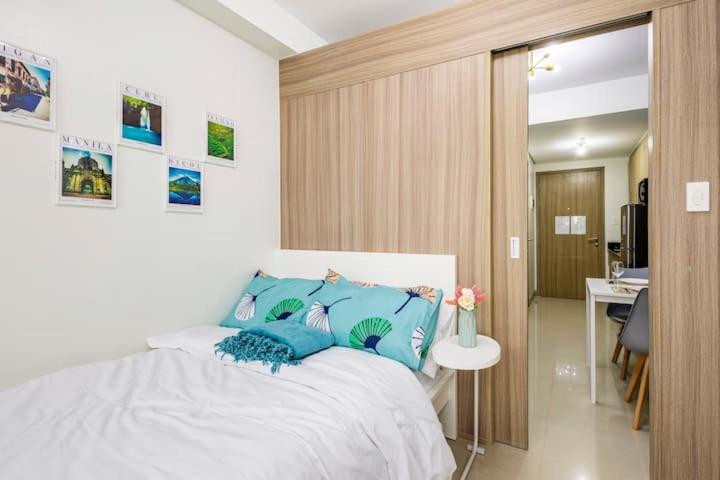 מנילה Shore 2 Residences 1Br Deluxe Room In Moa Complex מראה חיצוני תמונה